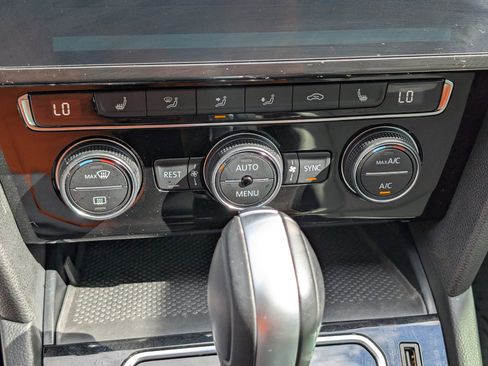 Used 2019 Volkswagen Arteon SE image 26