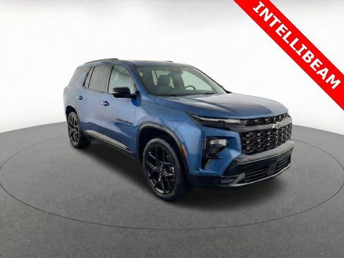 Used 2024 Chevrolet Traverse RS image 7