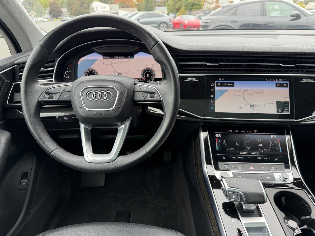 Used 2023 Audi Q7 2.0T Premium w/ Convenience Package AWD/4WD image 29