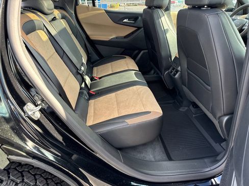 New 2026 Chevrolet Equinox ACTIV w/ Convenience Package III FWD image 16