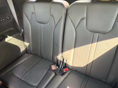Used 2023 Kia Sorento SX AWD/4WD image 13