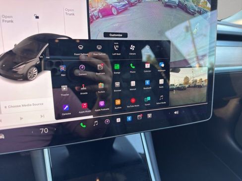 Used 2019 Tesla Model 3 Standard Range Plus image 18