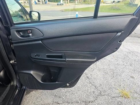 Used 2013 Subaru Impreza 2.0i Premium w/ All-Weather Pkg image 11