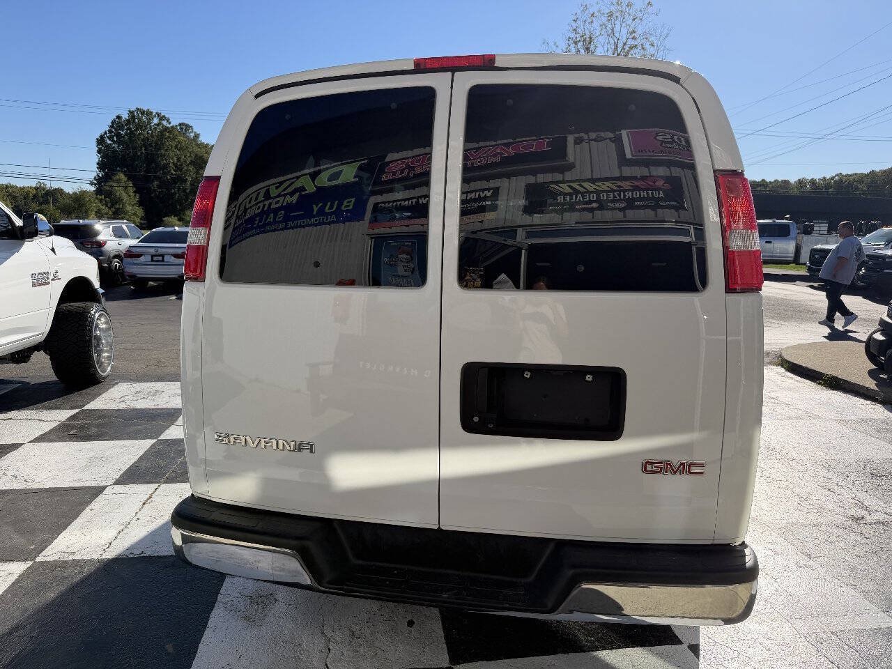 Used 2019 GMC Savana 3500 LT w/ LT Preferred Equipment Group RWD image 7