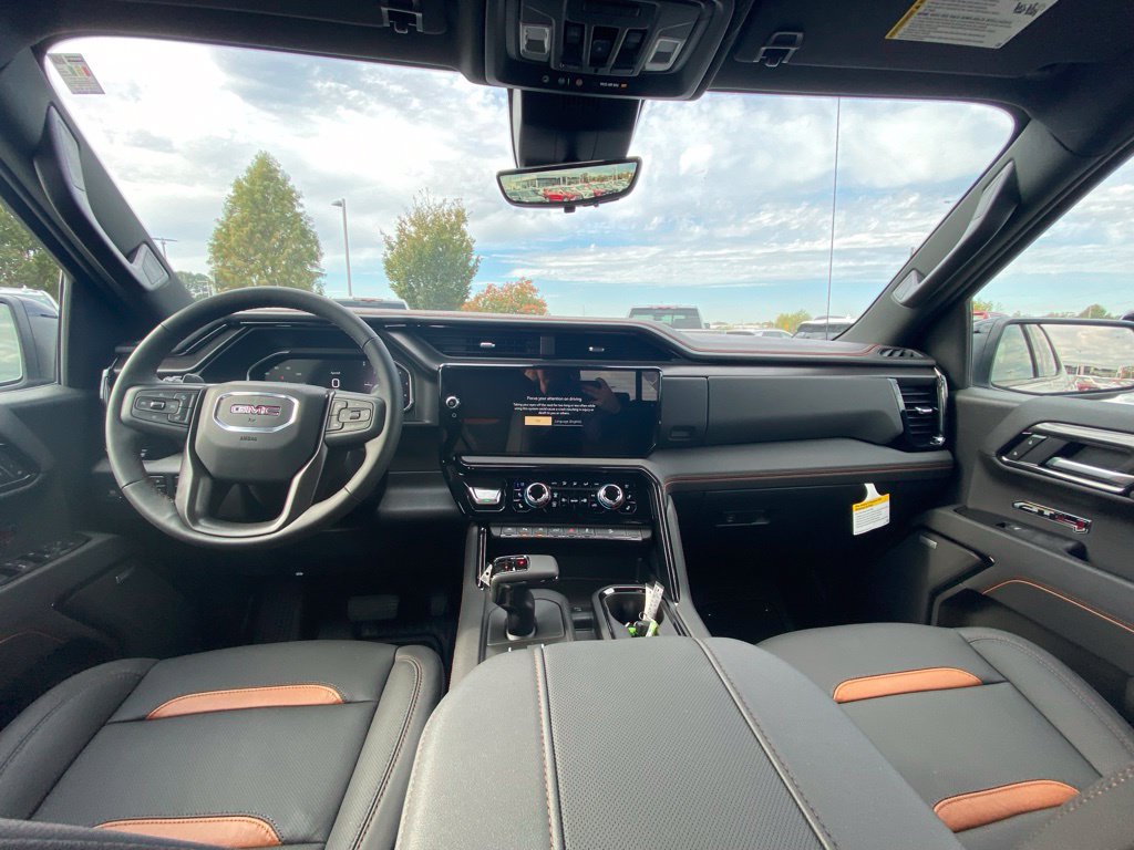 New 2026 GMC Sierra 1500 AT4 w/ AT4 Premium Package AWD/4WD image 30
