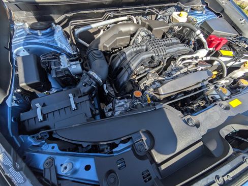 Used 2024 Subaru Crosstrek 2.0i Premium image 23