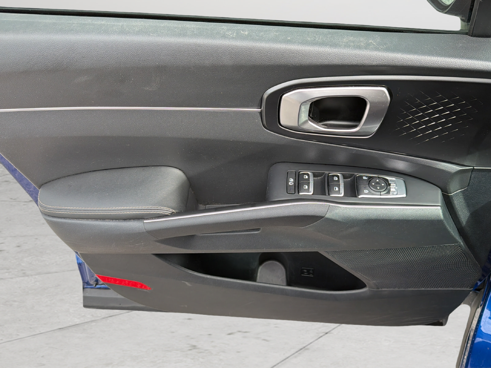 Used 2023 Kia Sorento S FWD image 28