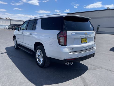 Used 2021 Chevrolet Suburban Premier w/ Premium Package AWD/4WD image 6