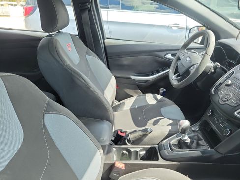 Used 2016 Ford Focus ST image 10