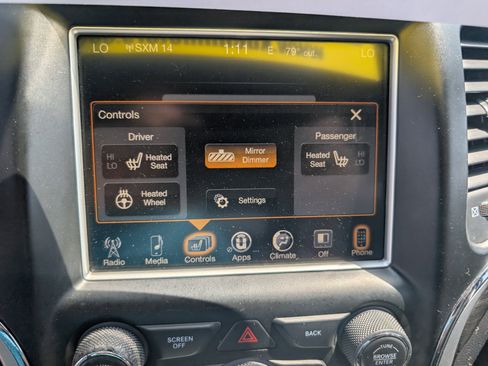 Used 2015 Jeep Grand Cherokee Altitude AWD/4WD image 19