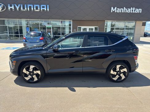 New 2026 Hyundai Kona Limited FWD image 2