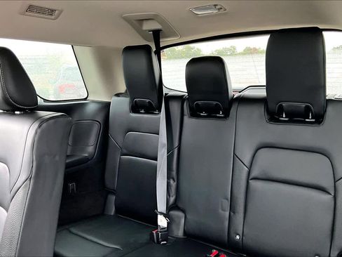 Used 2022 Nissan Pathfinder SL image 35