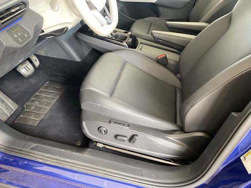 Certified 2021 Volkswagen ID.4 1st Edition RWD image 28