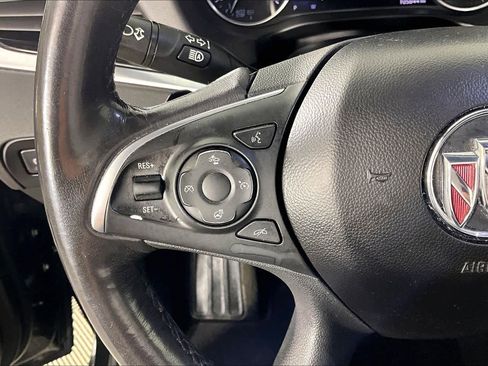 Used 2020 Buick Enclave Avenir w/ Avenir Technology Package AWD/4WD image 22