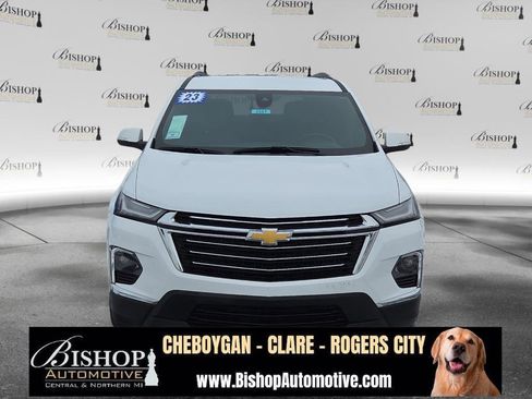 Used 2023 Chevrolet Traverse LT image 24