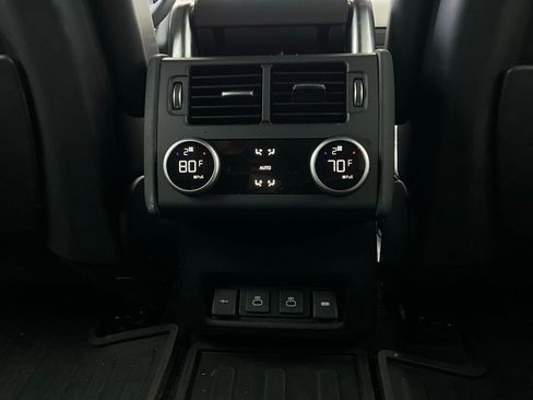 Used 2022 Land Rover Discovery S R-Dynamic image 14