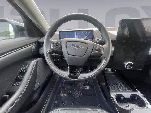 Used 2022 Ford Mustang Mach-E Premium image 13