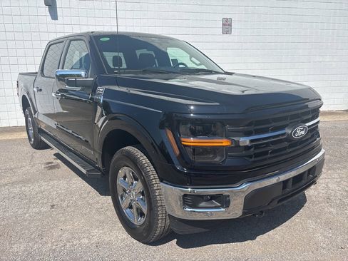 New 2025 Ford F150 XLT w/ Equipment Group 302A MID image 3