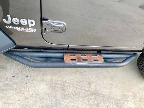 Used 2018 Jeep Wrangler Sport AWD/4WD image 40