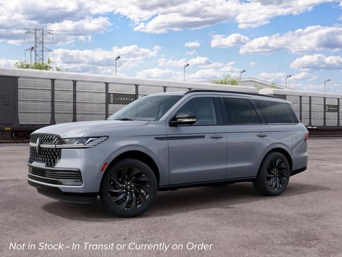 New 2027 Lincoln Navigator Reserve AWD/4WD image 1
