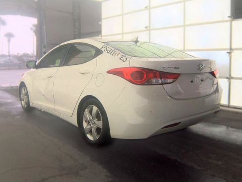 Used 2013 Hyundai Elantra GLS FWD image 3