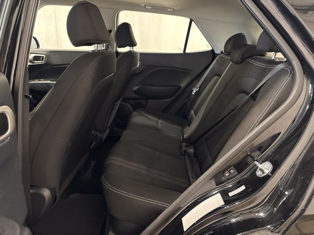 Used 2025 Hyundai Venue SEL FWD image 26