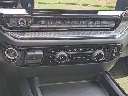 New 2026 Chevrolet Silverado 2500 ZR2 AWD/4WD image 22