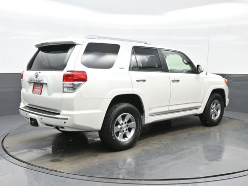 Used 2013 Toyota 4Runner SR5 image 6
