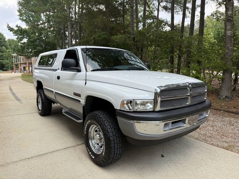 Used 1998 Dodge Ram 2500 Truck 4x4 Regular Cab image 8