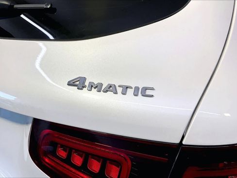 Certified 2022 Mercedes-Benz GLC 300 4MATIC image 10