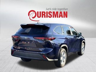 Used 2025 Toyota Highlander LE video 2