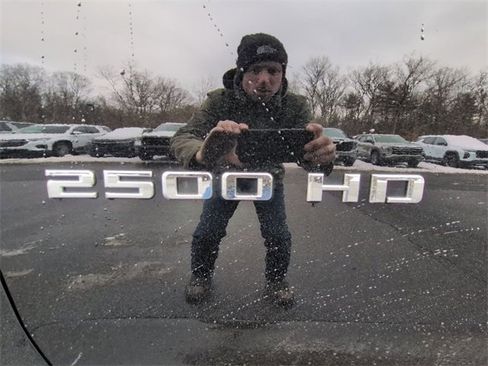 Used 2025 Chevrolet Silverado 2500 Custom w/ Custom Convenience Package image 31