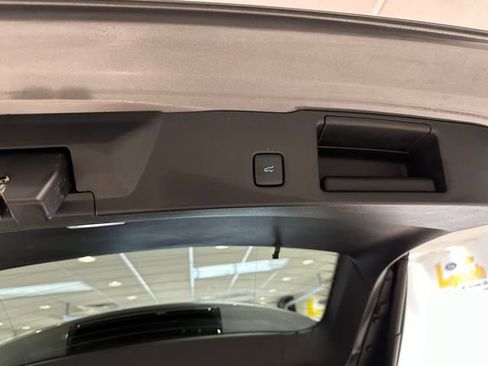 Used 2022 Ford Escape SE w/ Convenience Package image 18