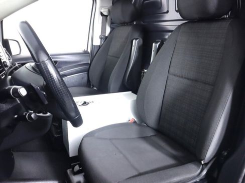 Used 2018 Mercedes-Benz Metris image 22