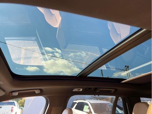 Used 2018 Volvo XC90 T8 Inscription w/ Convenience Package image 21