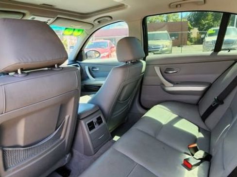 Used 2006 BMW 325i Sedan image 8