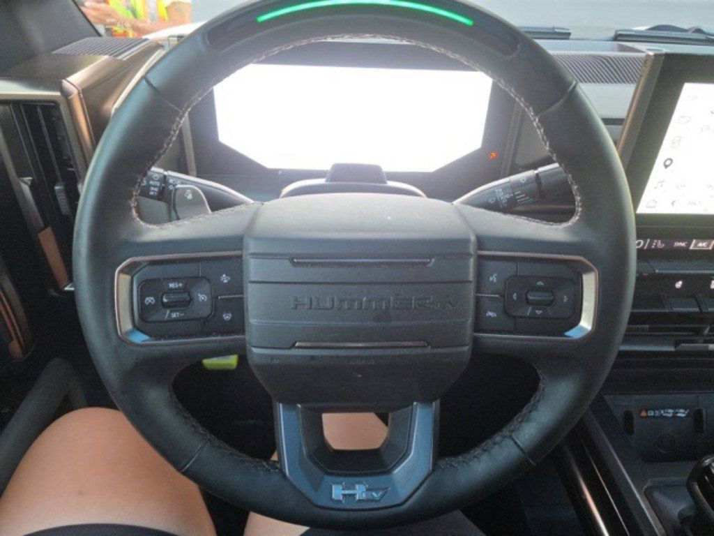 Used 2025 GMC Hummer EV 3X AWD/4WD image 13