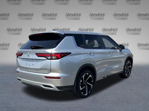 Used 2023 Mitsubishi Outlander SE AWD/4WD image 9