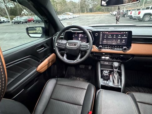 Used 2023 GMC Canyon AT4 w/ AT4 Premium Package image 21