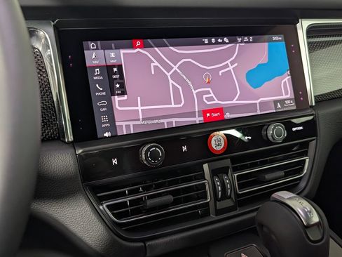 New 2026 Porsche Macan GTS AWD/4WD image 33