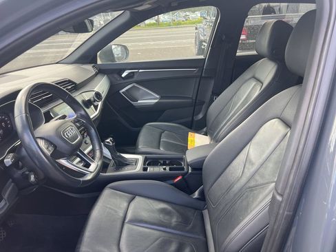 Used 2020 Audi Q3 2.0T Premium image 10