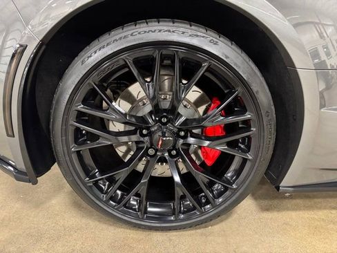 Used 2016 Chevrolet Corvette Z06 w/ 2LZ Preferred Equipment Group image 34