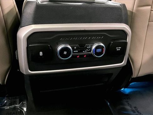 Used 2024 Ford Expedition Max Limited image 32