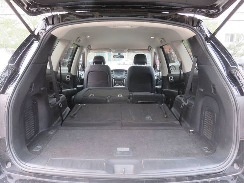 Used 2018 Nissan Pathfinder 4WD image 26