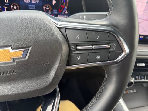 Used 2025 Chevrolet Tahoe Premier AWD/4WD image 29