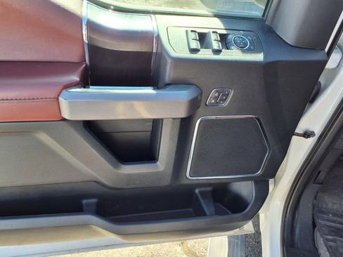 Used 2019 Ford F150 Platinum w/ Technology Package image 14