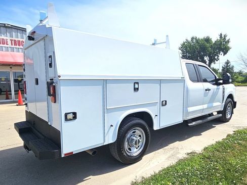 Used 2023 Ford F350 XL w/ XL Chrome Package RWD image 6