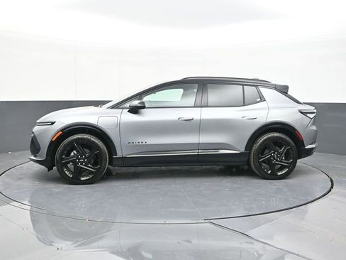 New 2026 Chevrolet Equinox EV RS image 8