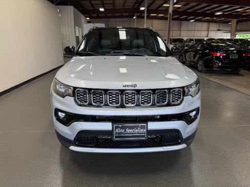 Used 2025 Jeep Compass Limited AWD/4WD image 7