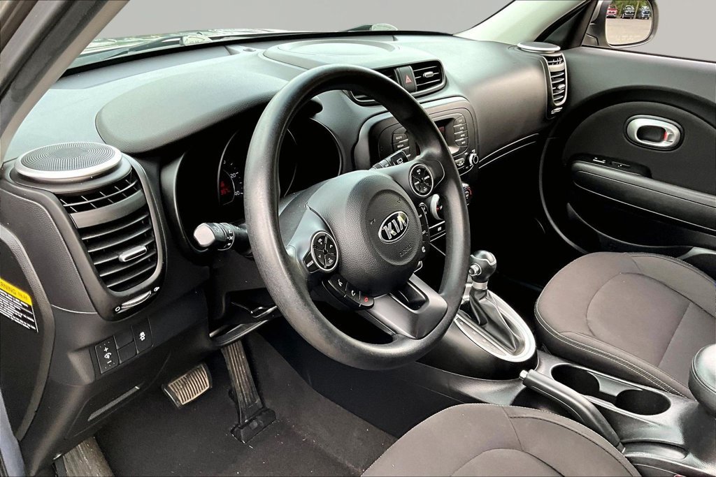 Used 2016 Kia Soul FWD image 13